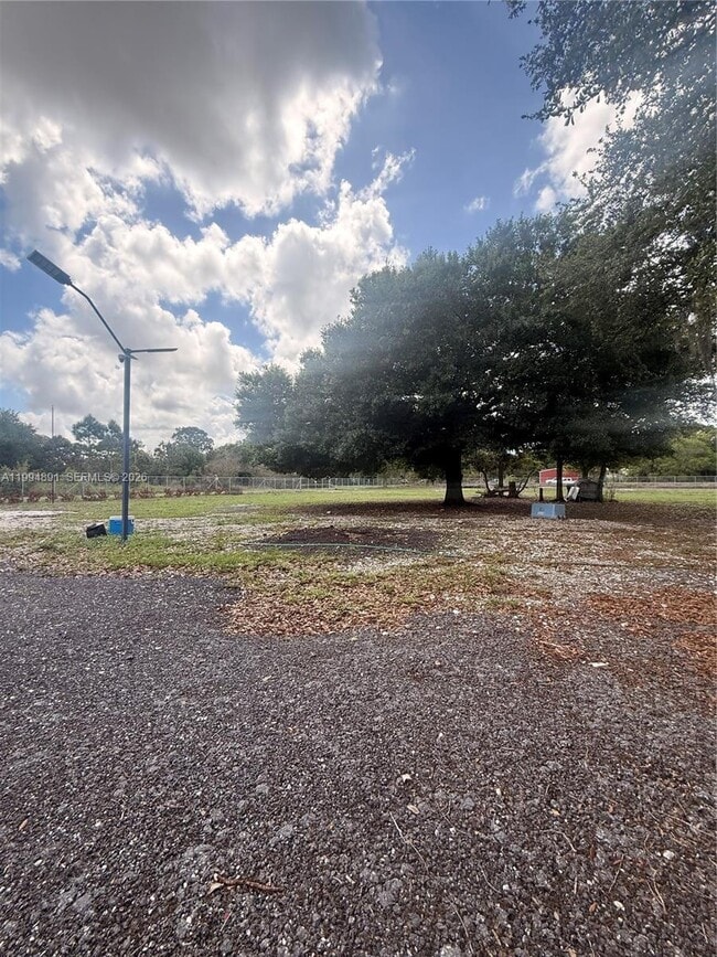 Building Photo - 820 N Trebol St