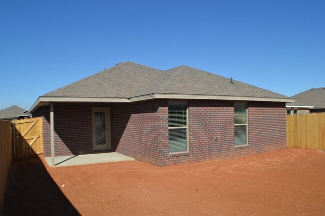 Building Photo - House For Lease in Midland