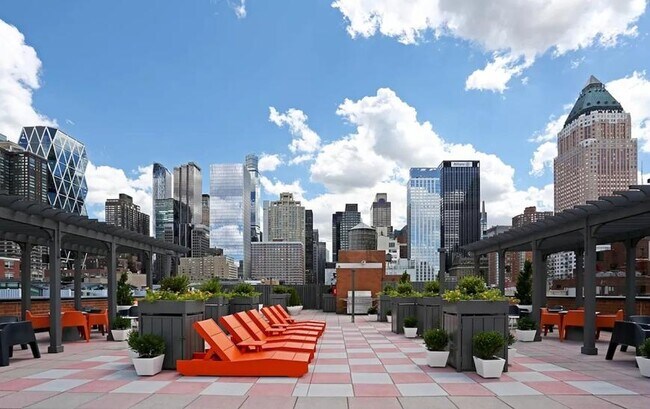 Building Photo - 1 bedroom in New York NY 10019
