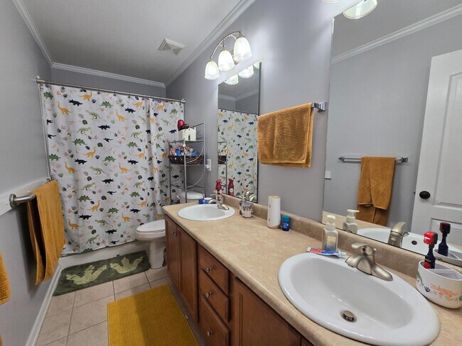 Building Photo - 441 Corsegan Rd