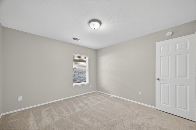 Building Photo - 1907 Meadow Edge Ln