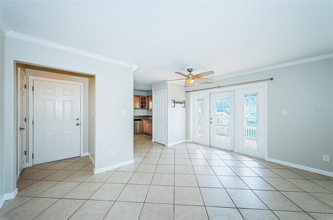 Building Photo - 5196 Beach Dr SE