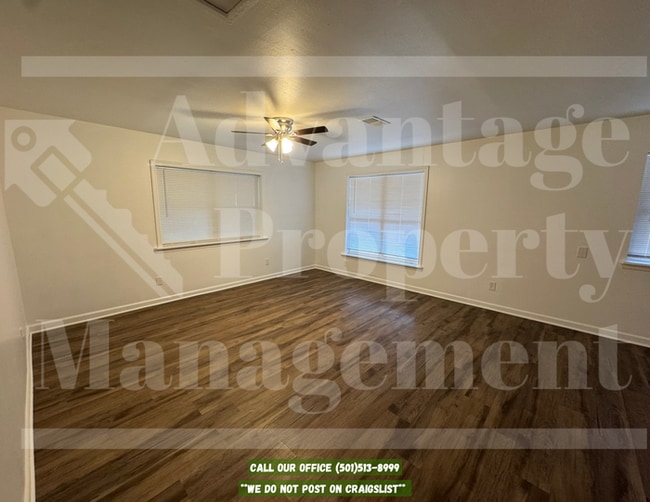 Building Photo - 3 Wallace Dr