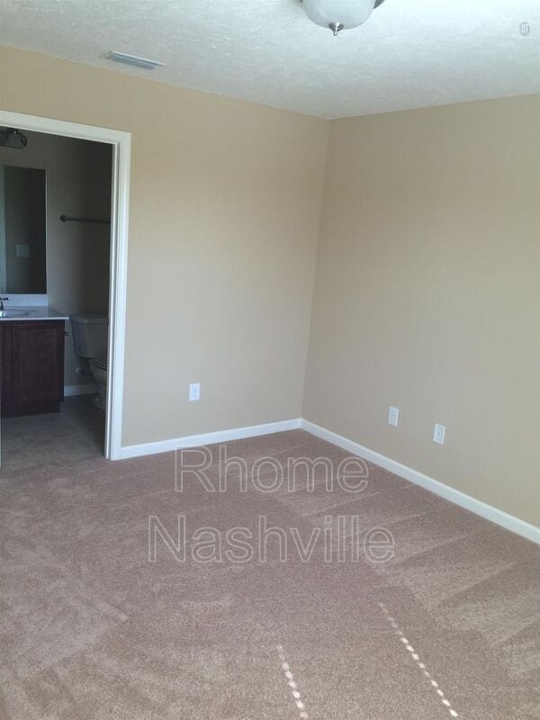 Building Photo - 913 Beaver Creek Way