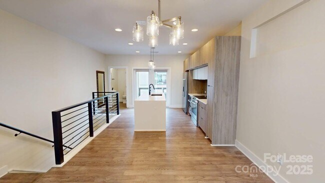 Building Photo - 1211 Minter Pl