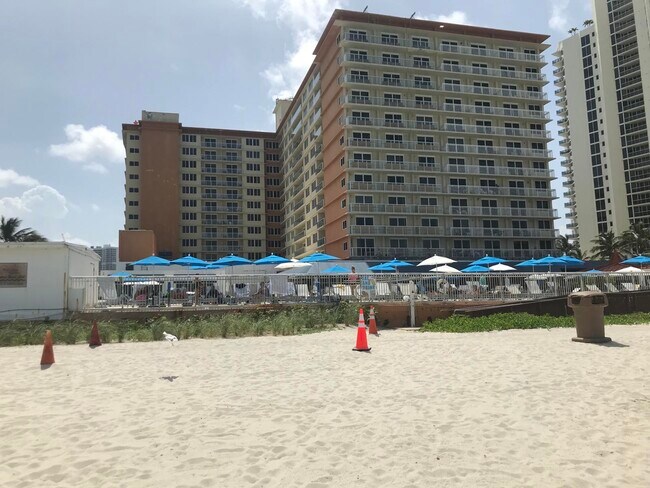 Building Photo - 19201 Collins Ave