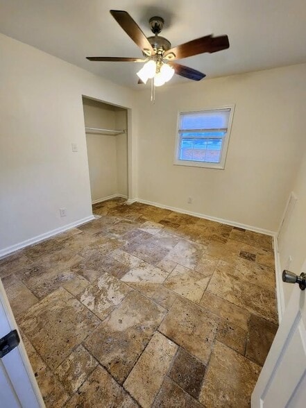 Building Photo - 1013 Rosedale Ave