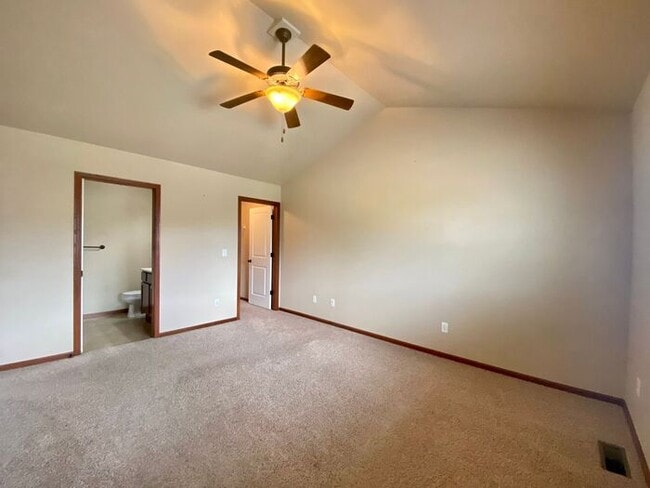 Building Photo - $1,900 | 3 Bedroom, 2.5 Bathroom | Pet Friendly* | Available for August 1st, 2026 Move In!