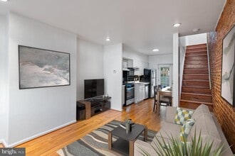Building Photo - 1004 South Paca St