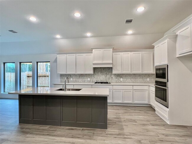 Building Photo - 10703 Kingston Spg Dr