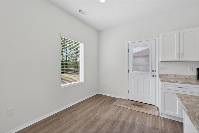 Building Photo - 6800 SW Dignity Ave