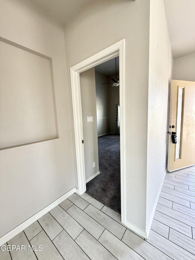 Building Photo - 4817 Mark Avizo