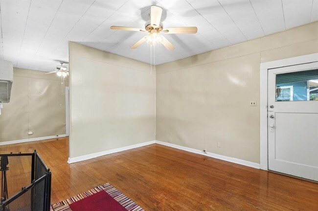Building Photo - 4205 Avenue B