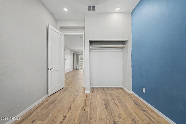 Building Photo - 1871 N 141st Ave