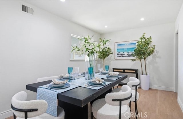 Building Photo - 335 N London Pl