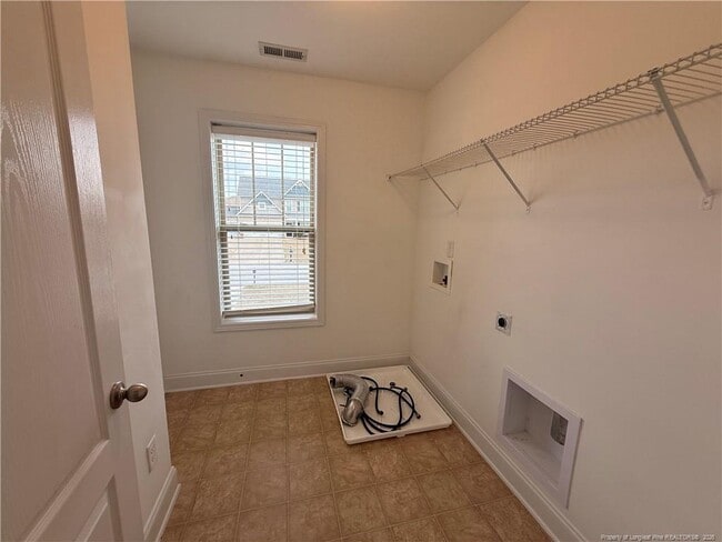 Building Photo - 128 Tun Tavern Dr