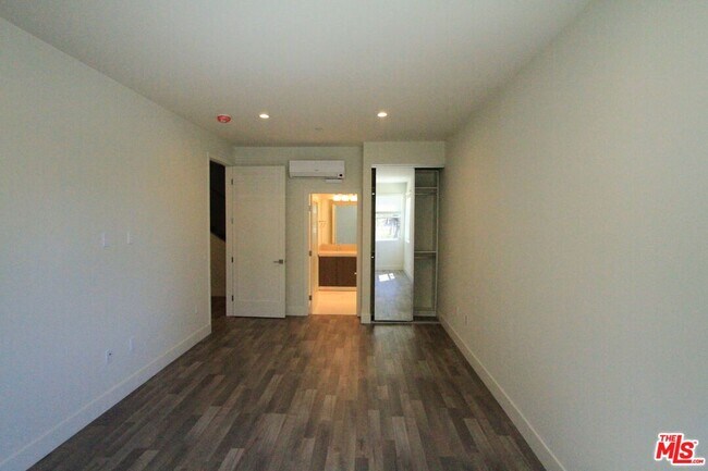 Building Photo - 11733 Missouri Ave