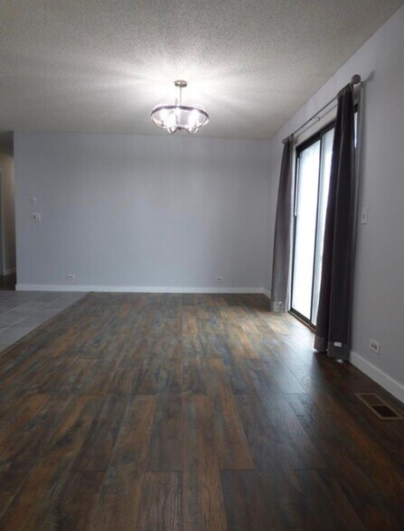 Building Photo - 1114 Manchester Ct