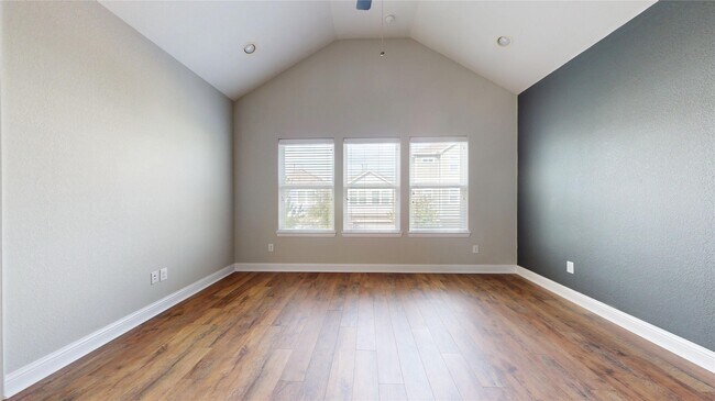 Building Photo - 5430 Camaguey St