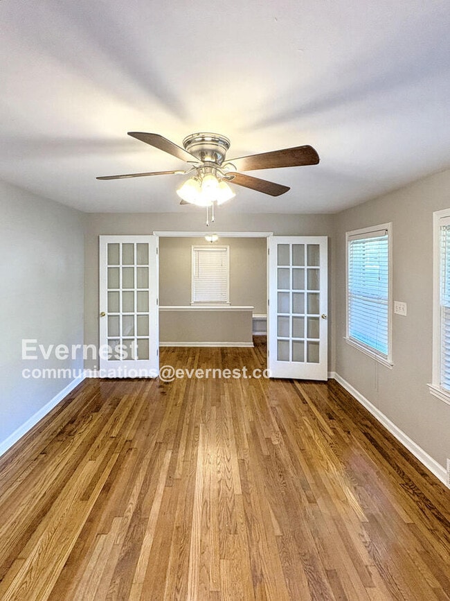 Building Photo - 2722 Harrington Dr