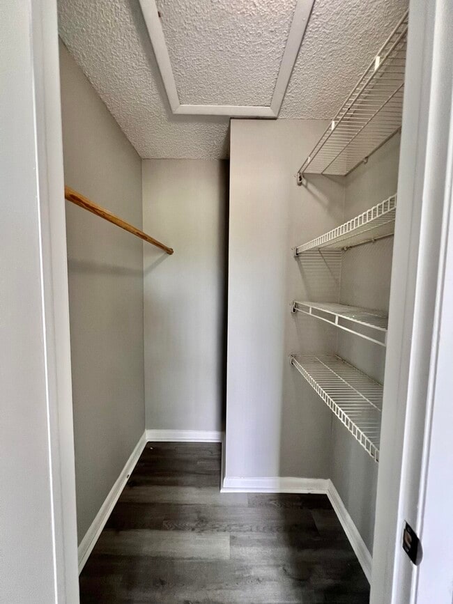 Building Photo - 1766 Abbey Rd