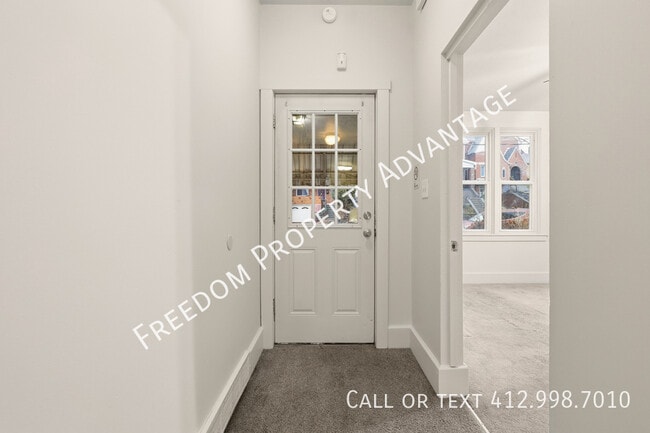 Building Photo - 412 Edgemont St