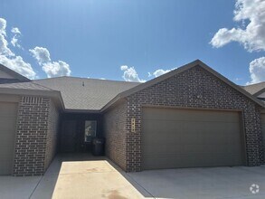 Building Photo - Beautiful 2bedroom New Construction Duplex