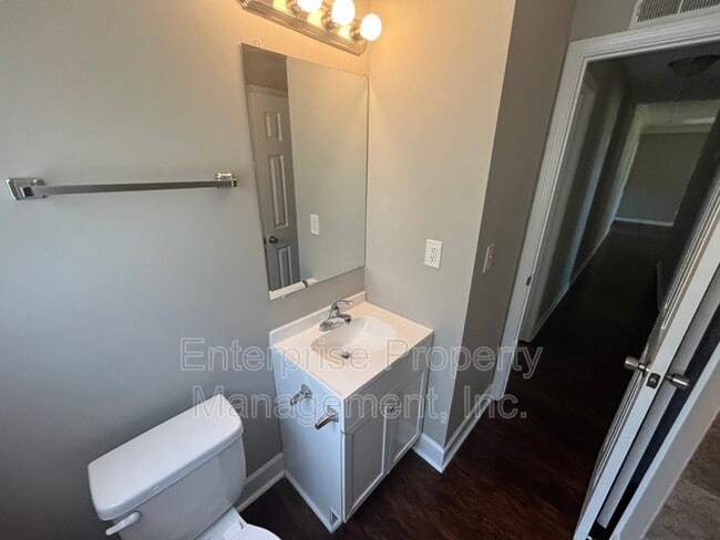 Building Photo - 4386 Sunnyslope Dr