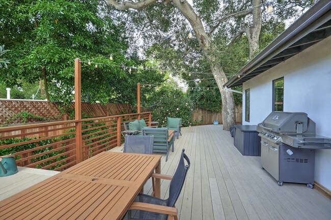 Building Photo - Furnished Mesa Hideaway!