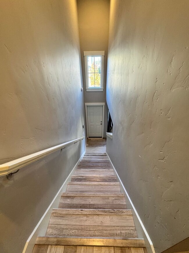 Building Photo - FOR RENT - Furnished 3 bed, 2 bath NorthWest Crossing Modern Townhome