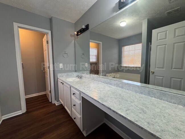 Building Photo - 1780 Campbell Ives Ct SW