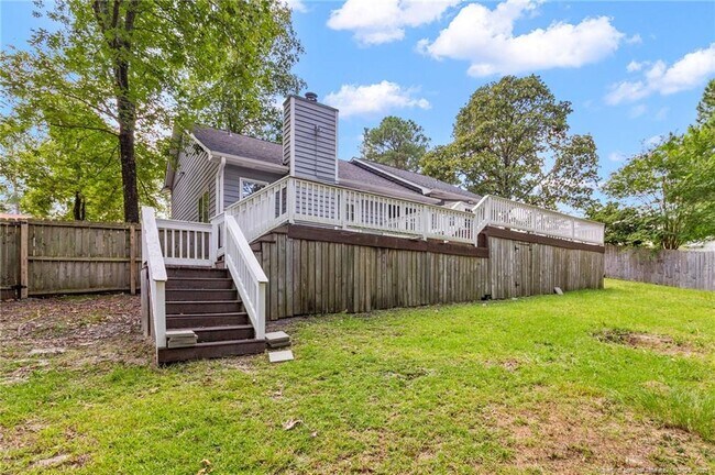 Building Photo - 904 Dandridge Dr