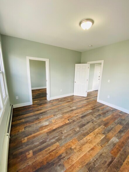 Building Photo - 534 S 20th St