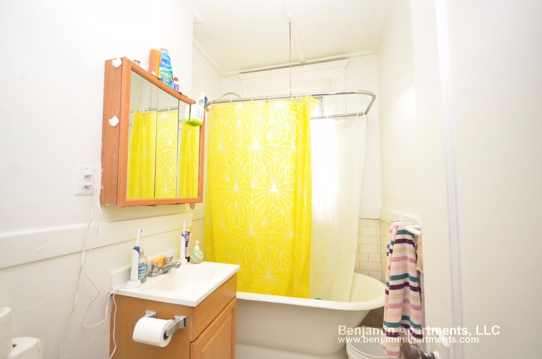 Building Photo - 1255 Boylston St