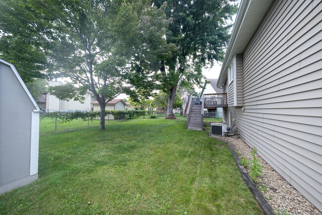 Building Photo - 13060 Glenhurst Ave