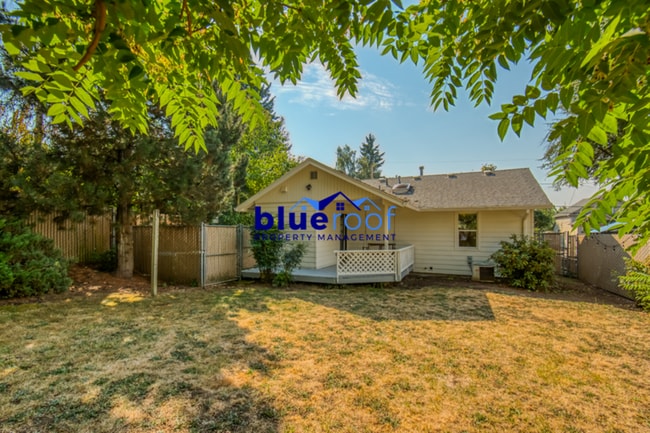 Building Photo - 54 SE 74th Ave