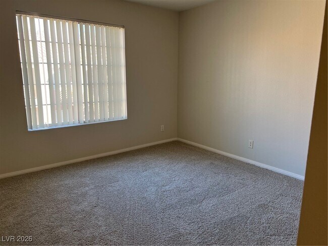 Building Photo - 2111 Sealion Dr