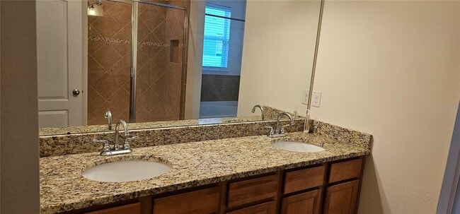 Building Photo - 12425 Fairlawn Dr