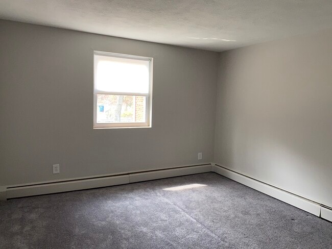 Building Photo - 315 Revere St