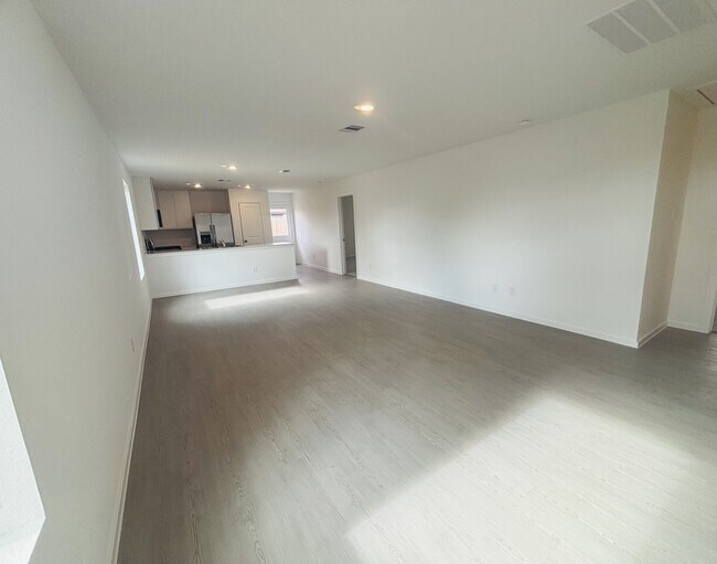 Building Photo - 16711 Old Wagon Wy