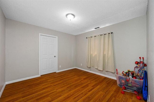 Building Photo - 4704 W Wyoming Ave