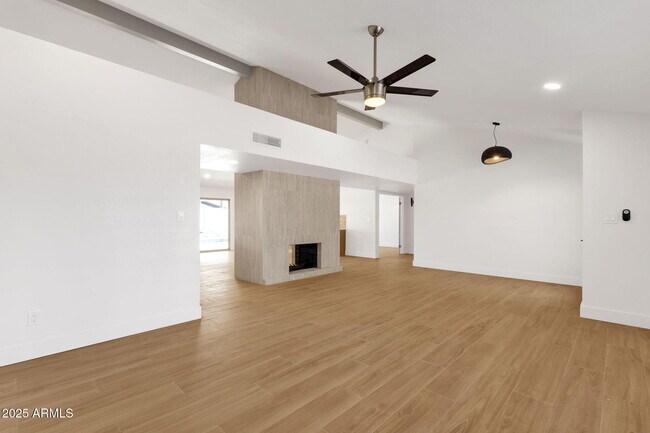 Building Photo - 14421 N 45th St