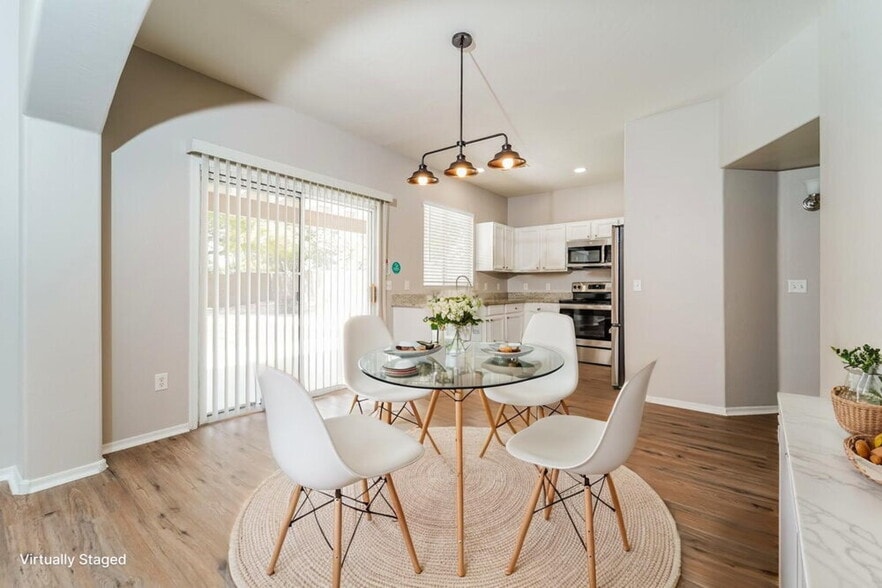 Building Photo - 2838 S Benton Cir