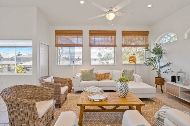 Building Photo - 23 Claridge Ct N