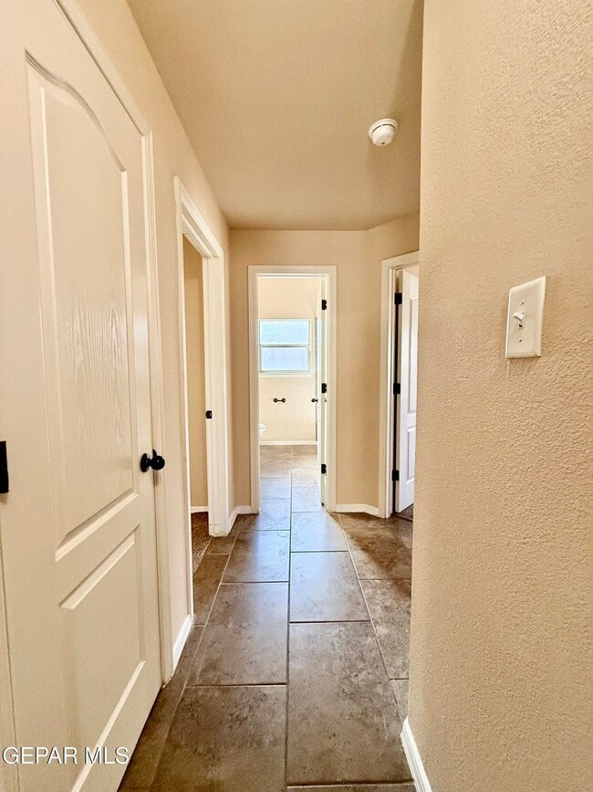 Building Photo - 11353 Bullseye St