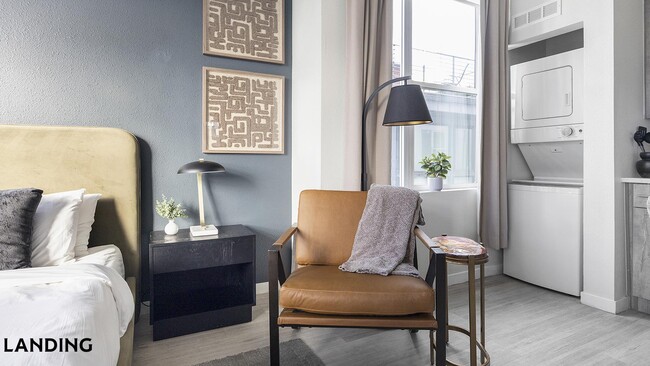 Building Photo - 3024-3024 Zuni St