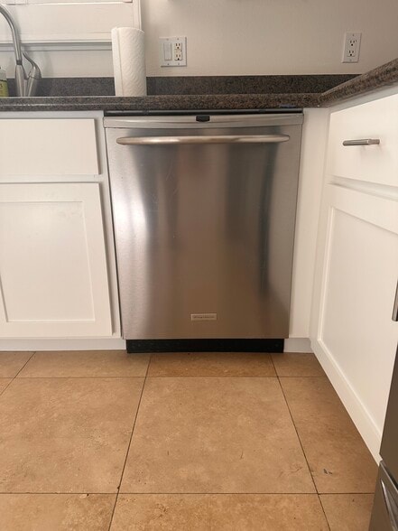 Building Photo - 17141 Superior St