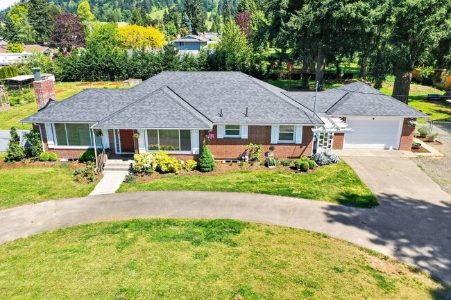 Building Photo - Stunning 4 bed + office, 4 bath rental home in Damascus!