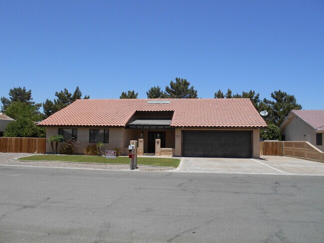 Primary Photo - MESA DEL SOL/ GOLF COURSE 2 BDRM HOME