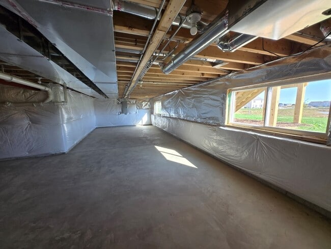 Building Photo - 348 Danforth Dr